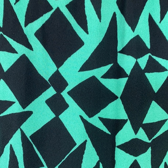 Alya dress - Picture 4 of 12